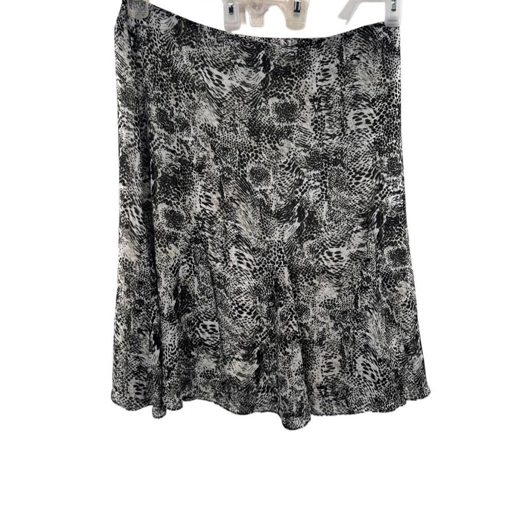 Chico’s size 3 (vanity size ) skirt knee length